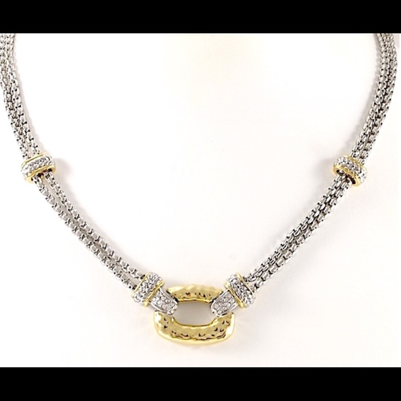Two-tone gold,  magnetic closure necklace - Picture 1 of 3